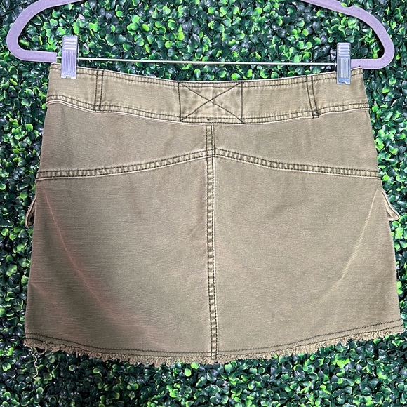 Free People army style button up mini skirt belted army green Sz 0 raw hem - Picture 4 of 4